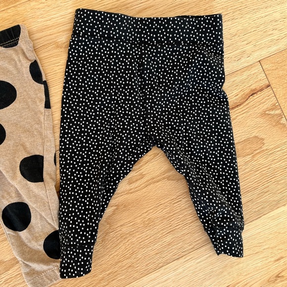 Gender neutral legging bundle 3-6 months - Picture 3 of 5